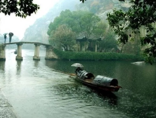 绍兴天气预报，一蓑烟雨任平生，枕水听风知冷暖