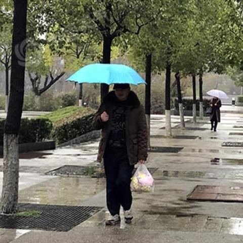 湖南省未来15天天气，阴雨交织，气温起伏，出行需关注